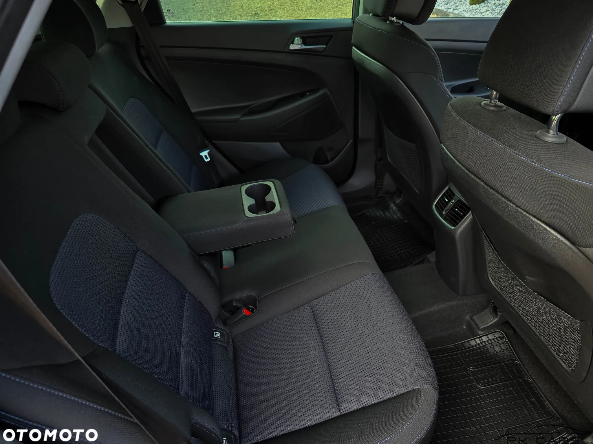 Hyundai Tucson 2.0 CRDi 4WD Automatik Advantage - 34