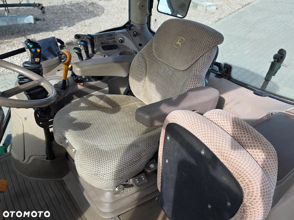 John Deere 6115R 2013R - 18