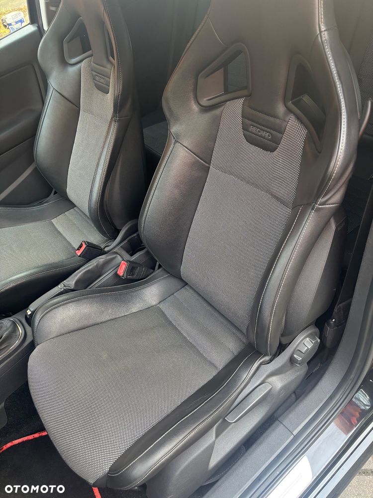 Opel Corsa 1.6 Turbo OPC - 13