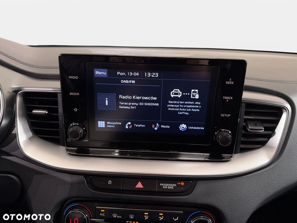 Kia Ceed - 24