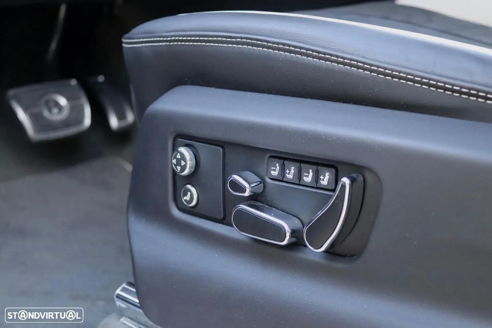 Bentley Bentayga V8 S Black Edition - 23