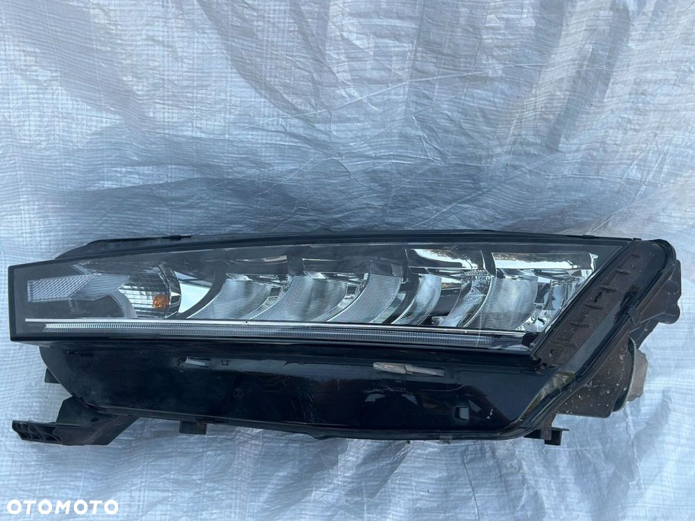 LAMPA LEWA PRZÓD SKODA OCTAVIA 4 IV FULL LED 5E4941015 - 4