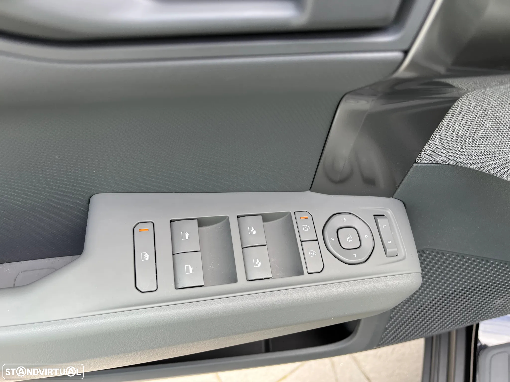 Kia EV3 81.4 kWh Tech - 8