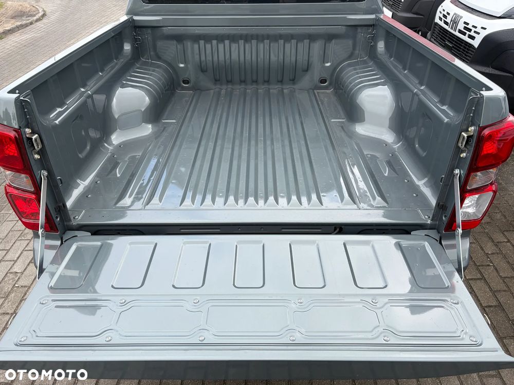 Isuzu D-Max Double Cab 4WD Autm LS - 8