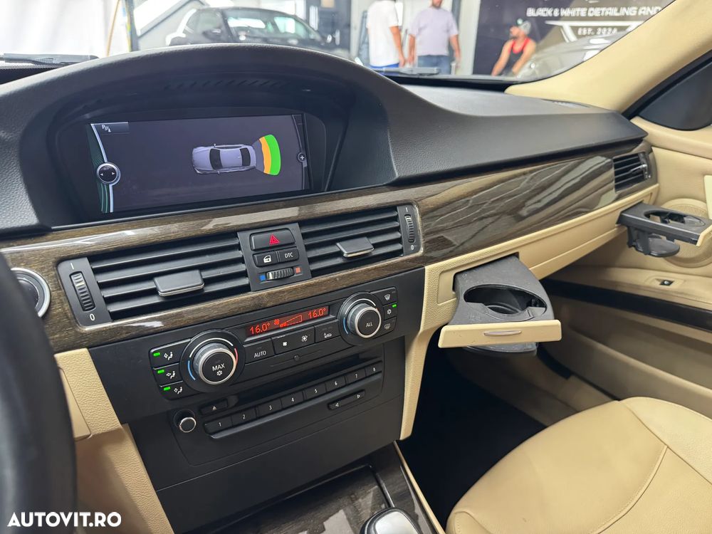 BMW 3 Series 2010 — imagine 23