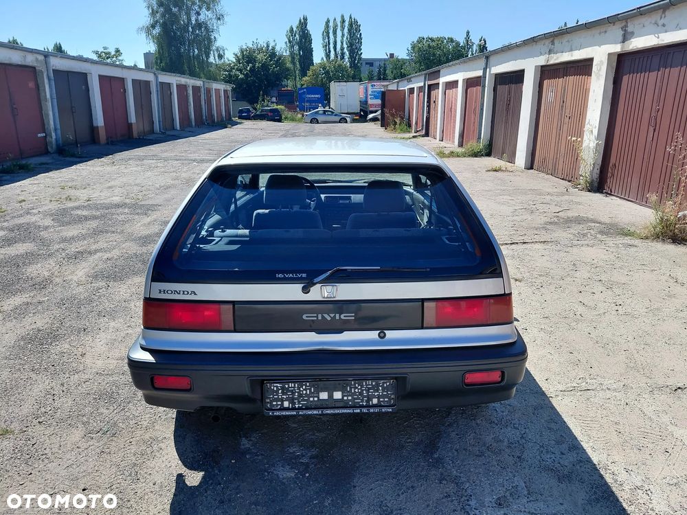 Honda Civic - 9