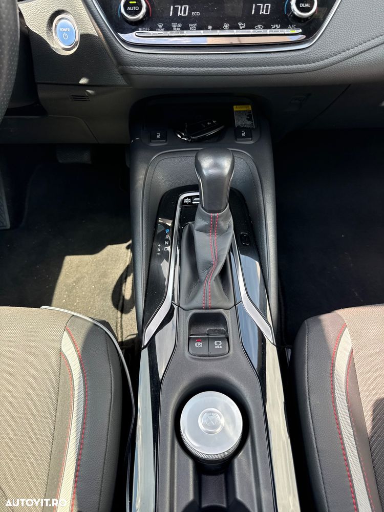 Toyota Corolla - 12