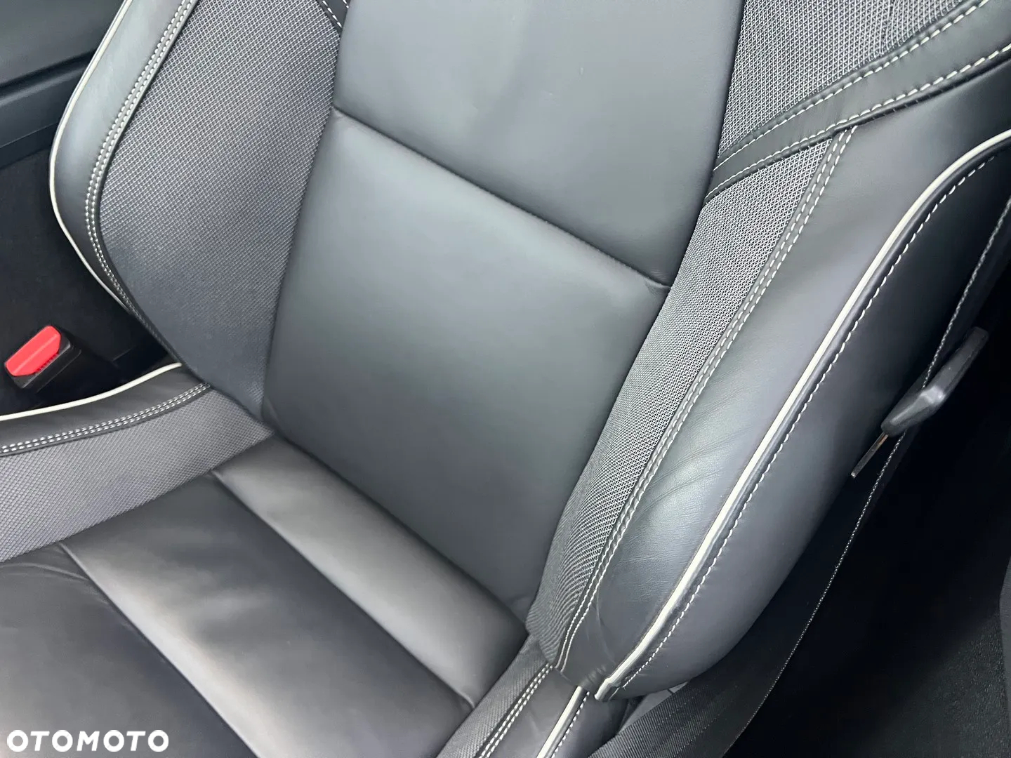 Volvo XC 60 B5 B AWD Plus Black Edition - 23