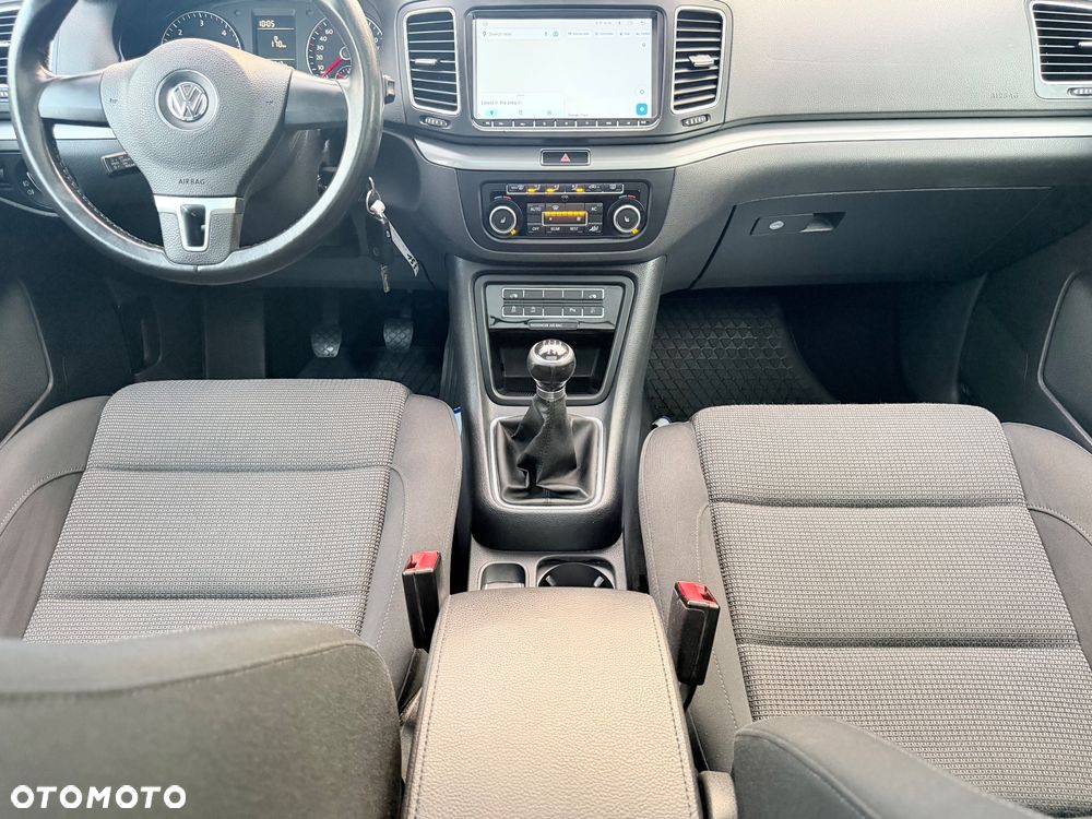 Volkswagen Sharan - 12