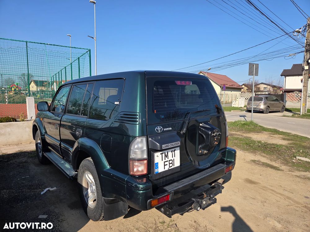 Toyota Land Cruiser - 4