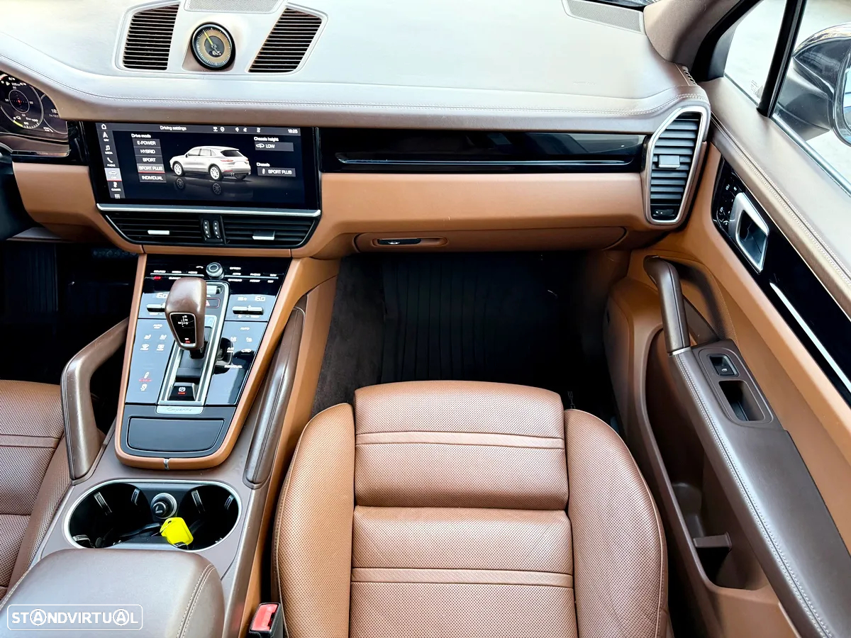 Porsche Cayenne E-Hybrid - 11
