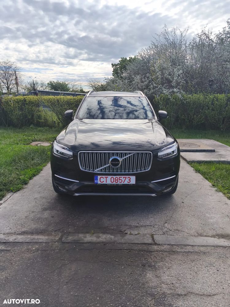 Volvo XC 90 D5 AWD Momentum - 1