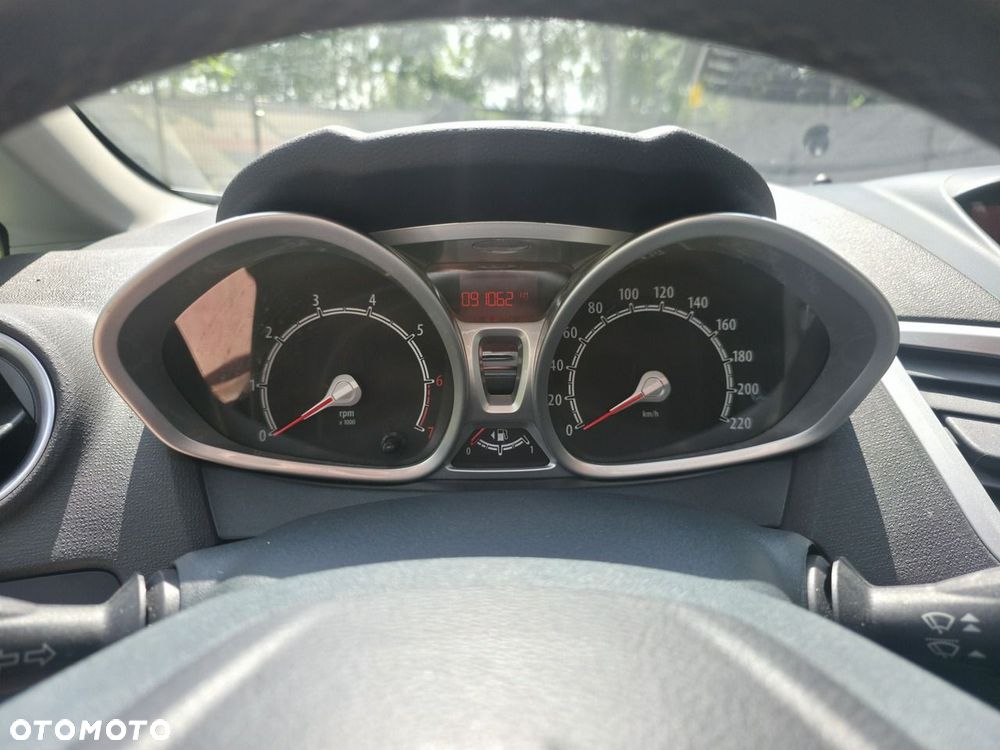Ford Fiesta - 20