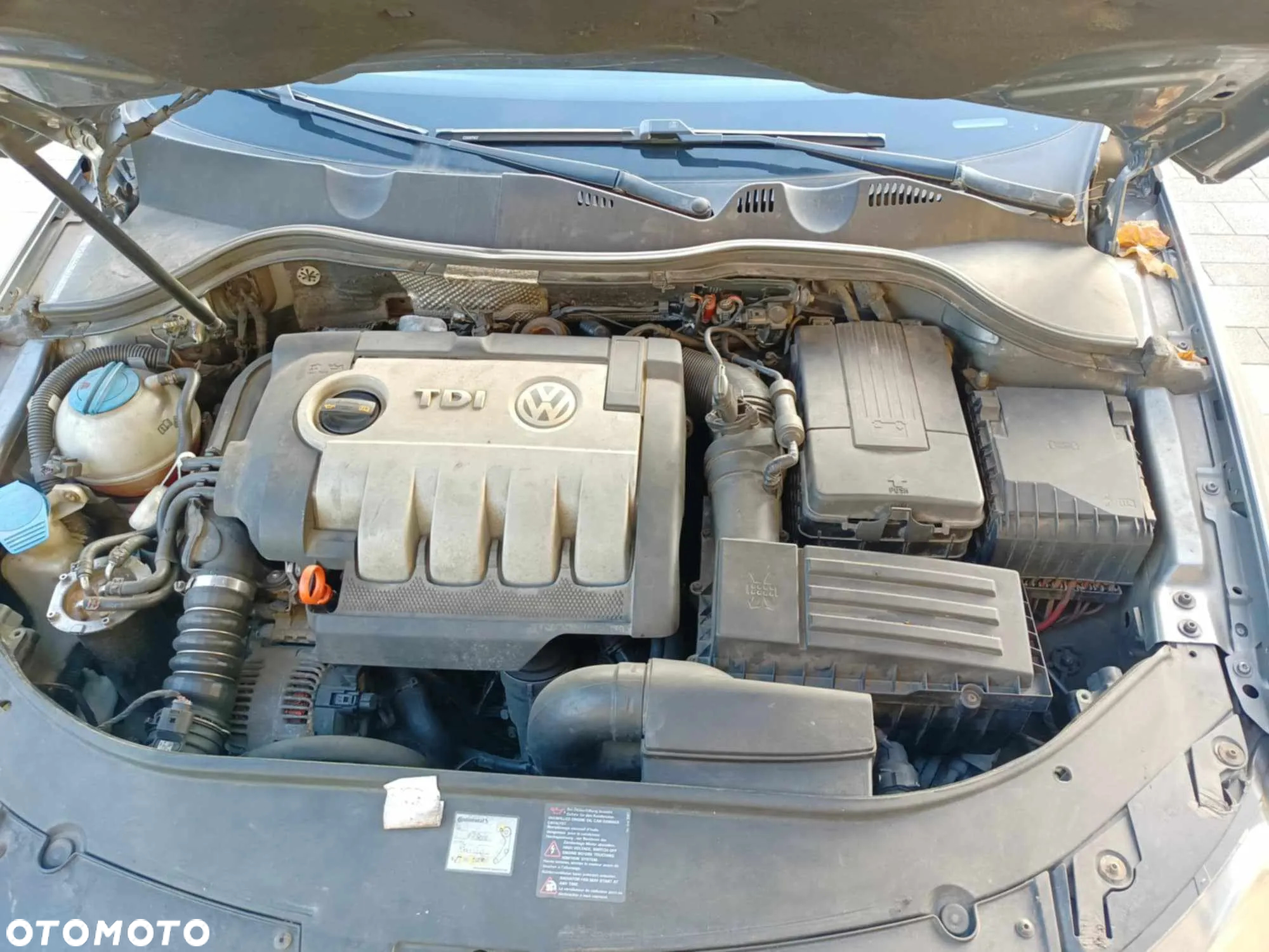 Volkswagen Passat - 14