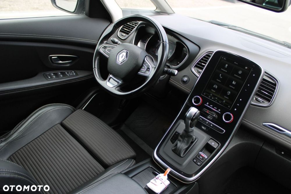 Renault Scenic - 36