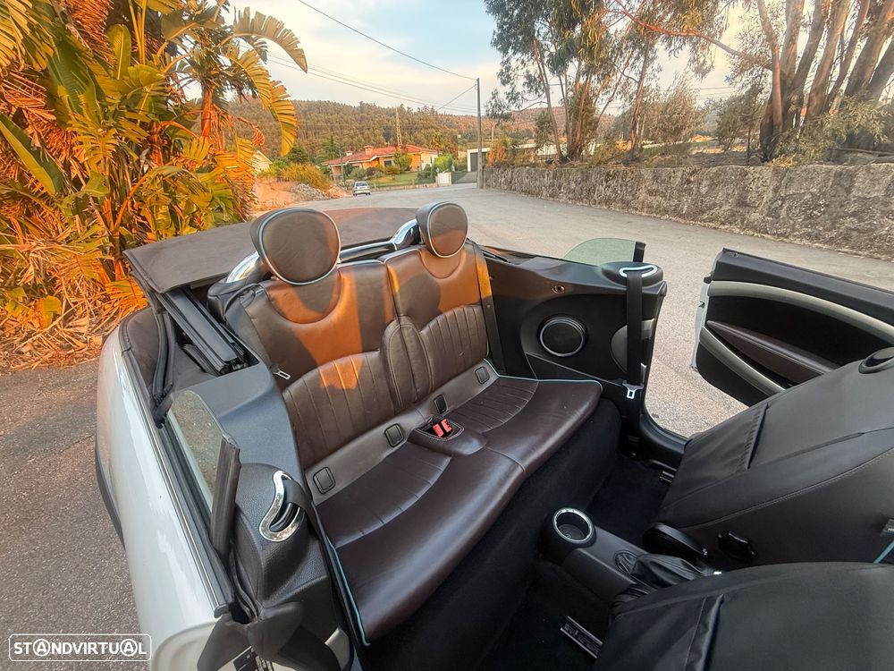 MINI Cabrio Cooper D - 21