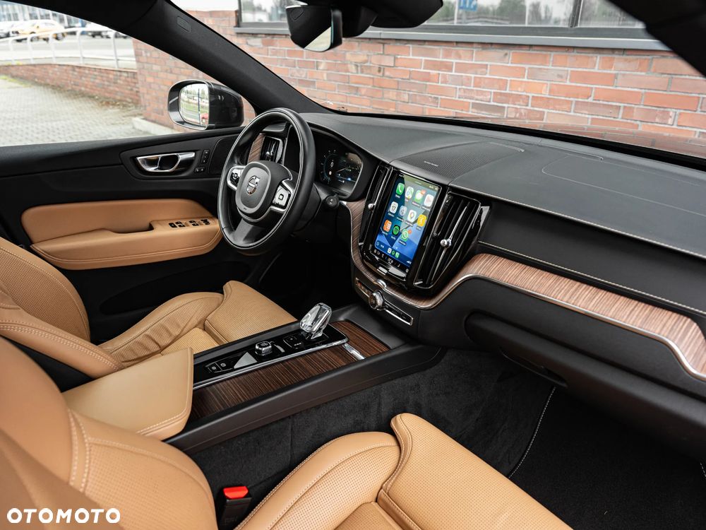 Volvo XC 60 T6 AWD Recharge Geartronic Inscription - 22