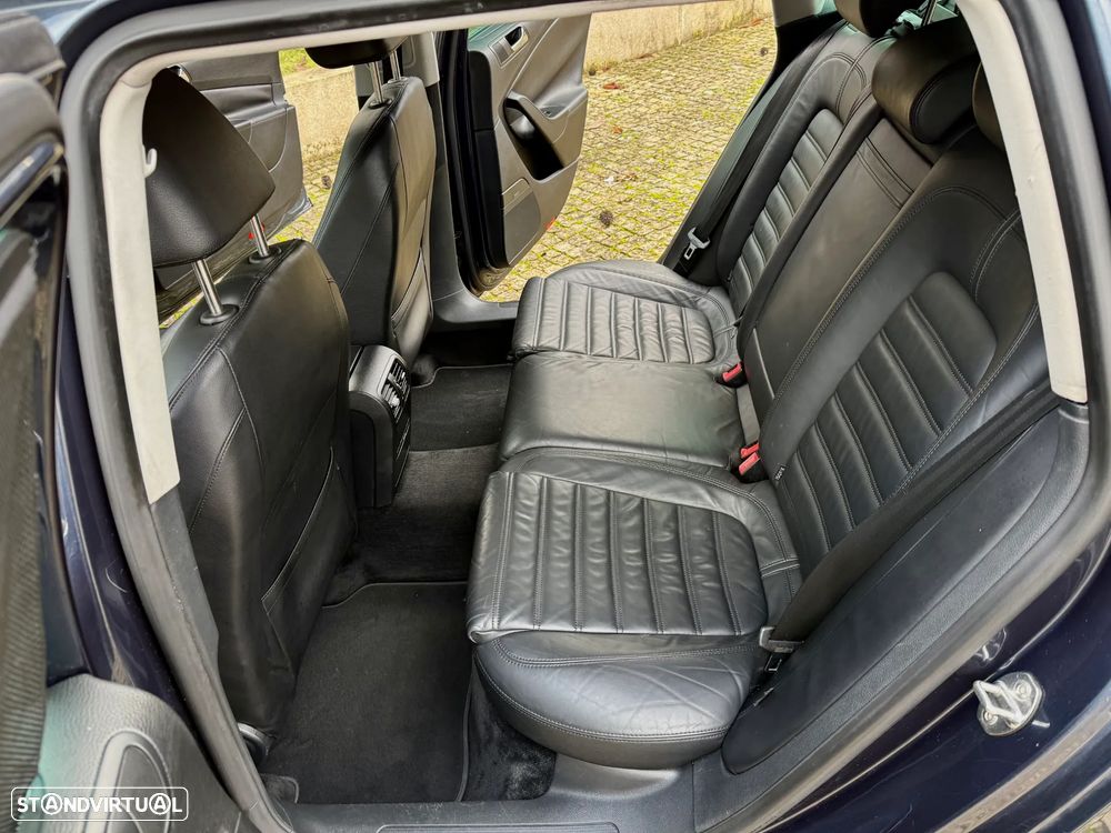 VW Passat Variant 2.0 TDi Highline - 23