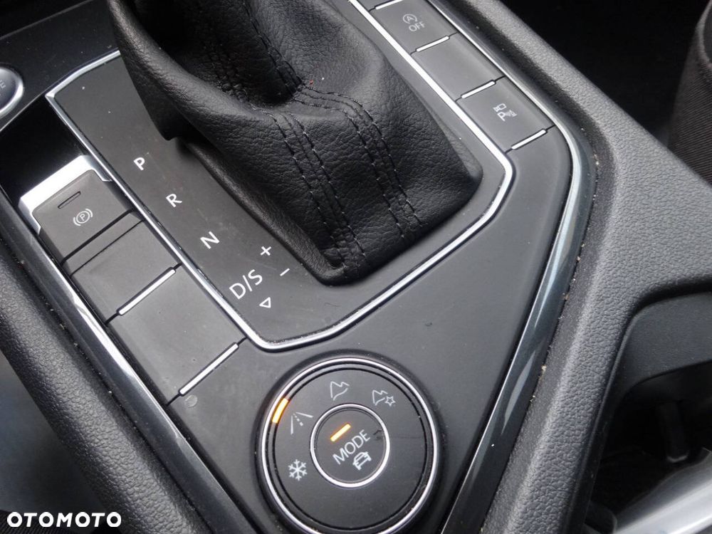 Volkswagen Tiguan - 27