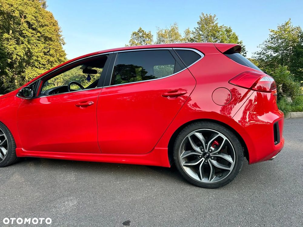 Kia Ceed 1.6 T-GDI GT - 7