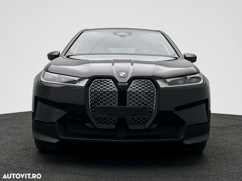 BMW iX xDrive40 - 1
