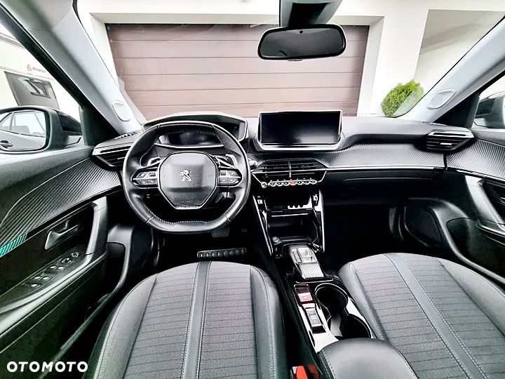 Peugeot 2008 1.5 BlueHDi Allure S&S EAT8 - 29