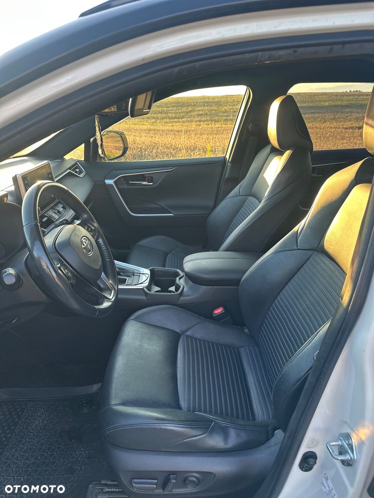 Toyota RAV4 - 13