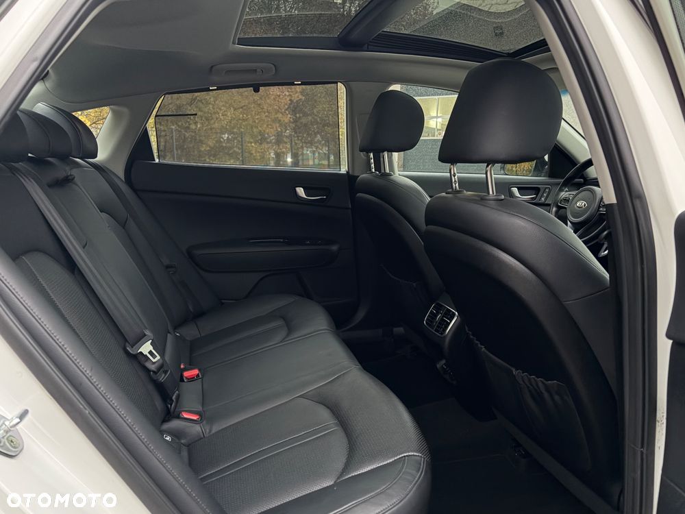 Kia Optima 1.7 CRDI XL - 12