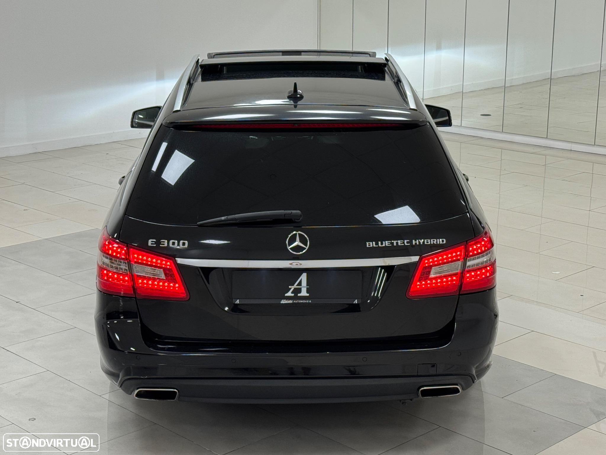 Mercedes-Benz E 300 Bluetec Hybrid Avantgarde - 7