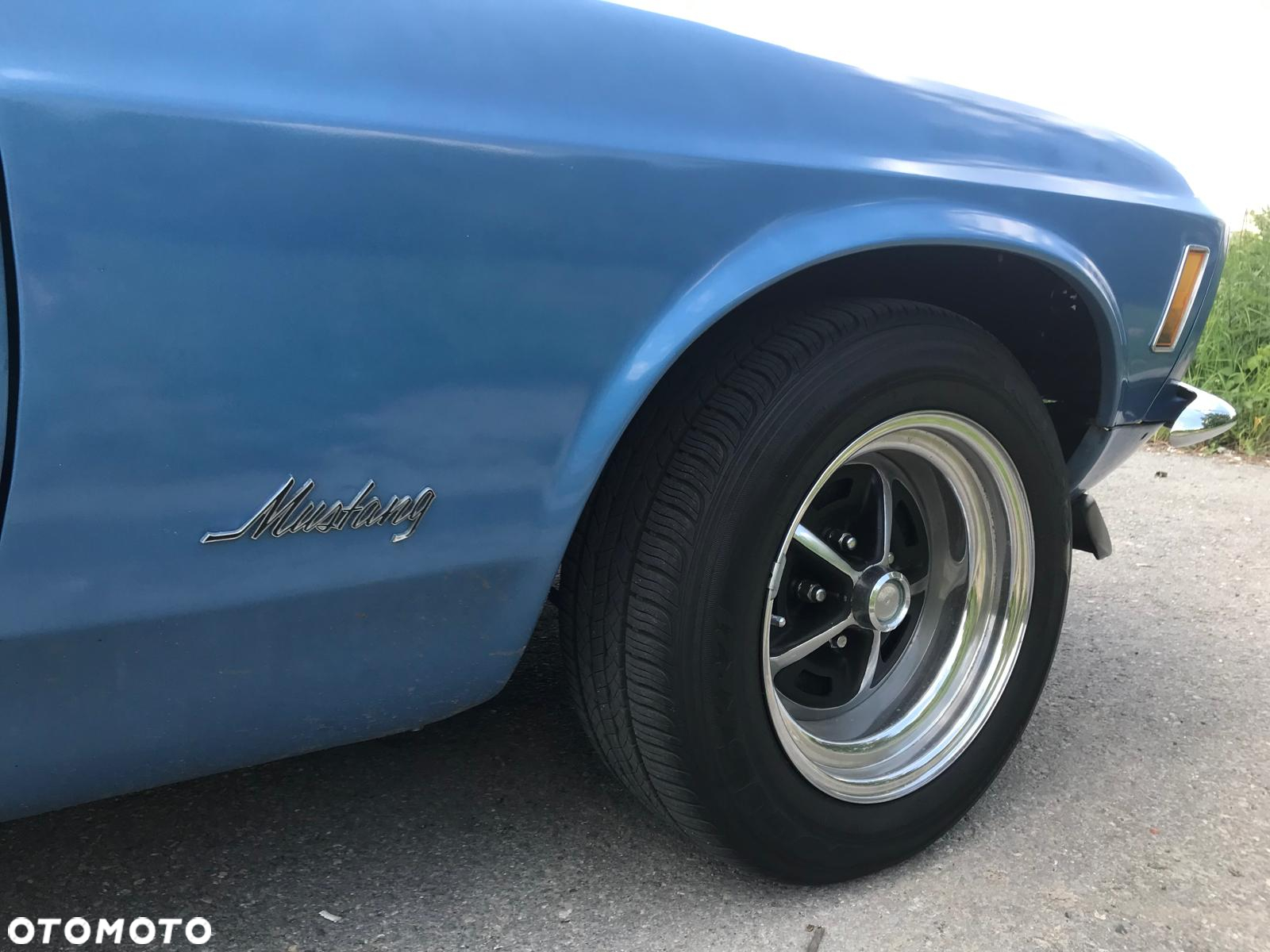 Ford Mustang - 6