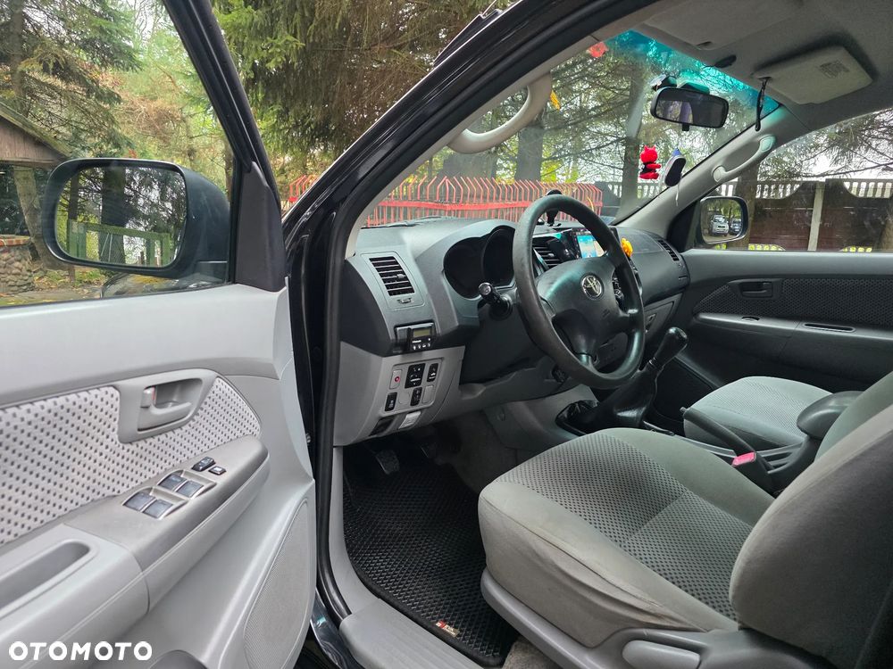 Toyota Hilux 2007 photo 3