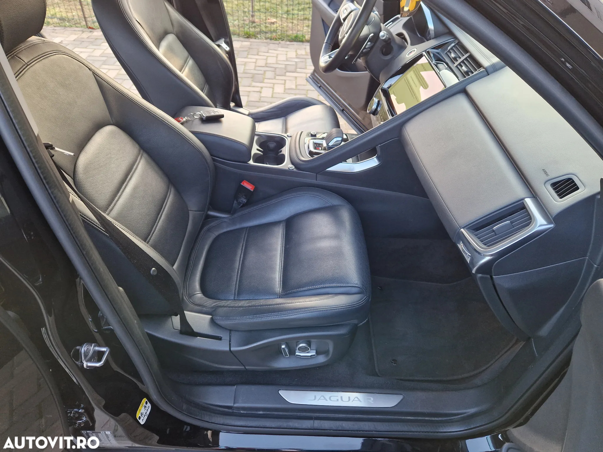 Jaguar E-Pace D165 AWD R-Dynamic HSE - 15