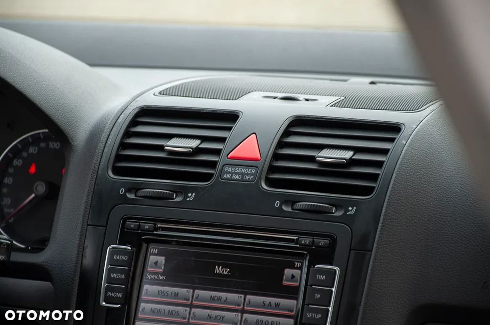 Volkswagen Golf 1.6 United - 24