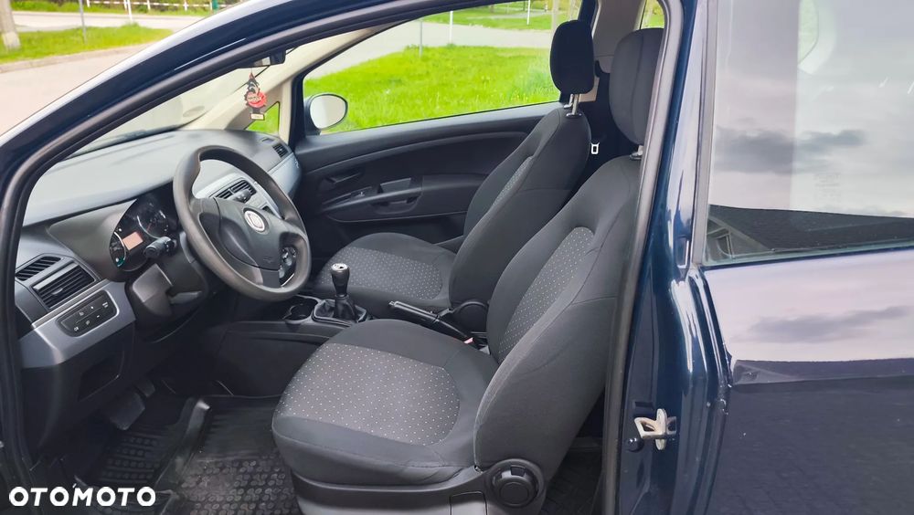 Fiat Grande Punto 1.4 8V Dualogic Active - 4