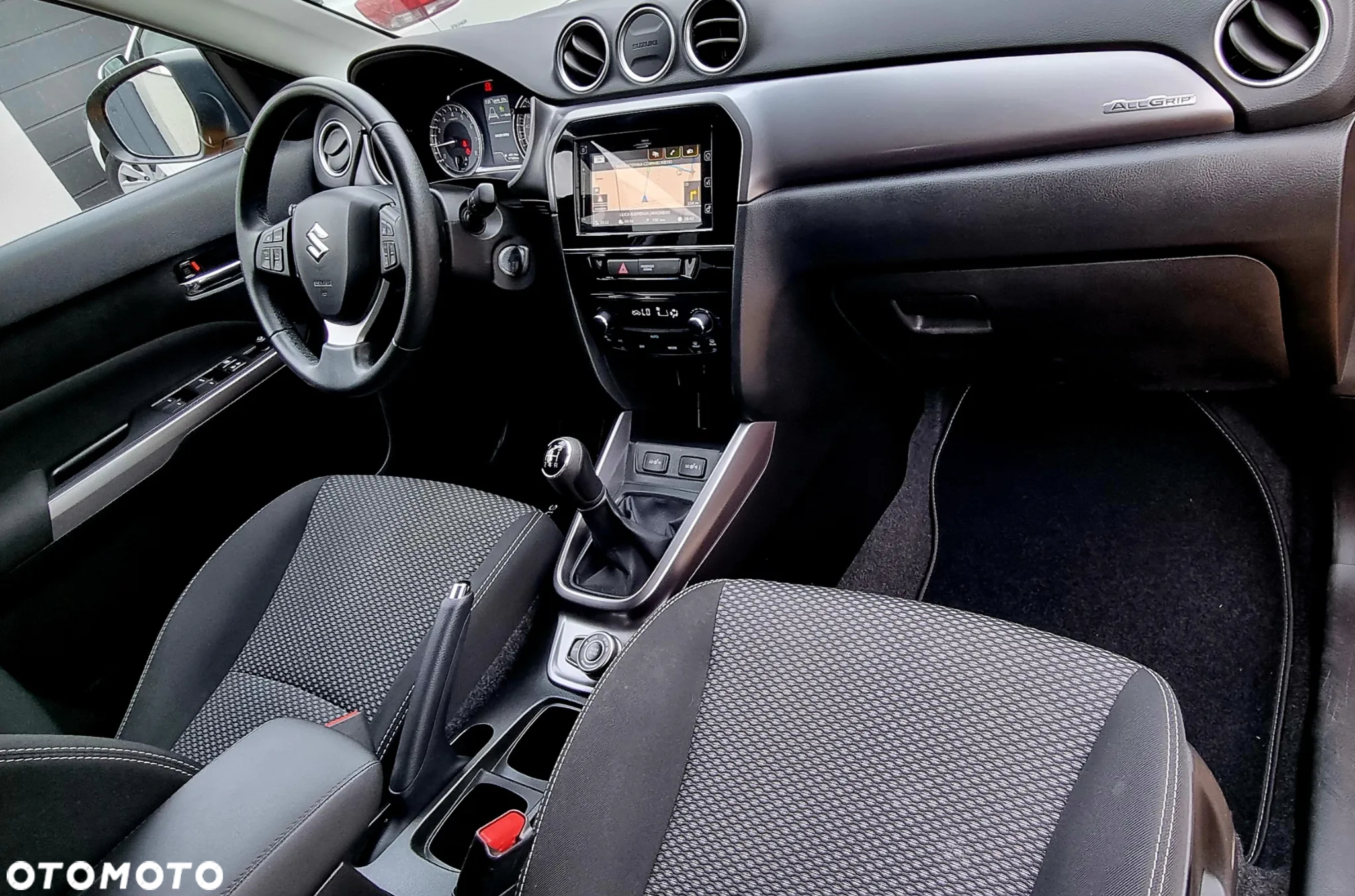 Suzuki Vitara 1.0 Boosterjet Allgrip Comfort - 10