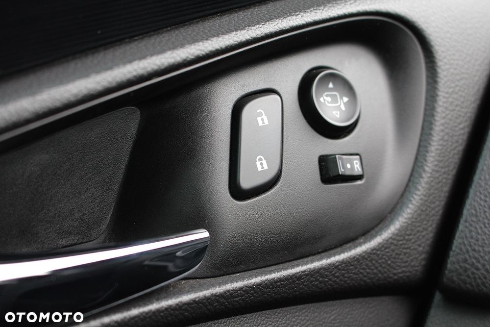 Opel Insignia 1.4 Turbo ecoFLEX Start/Stop Business Innovation - 27