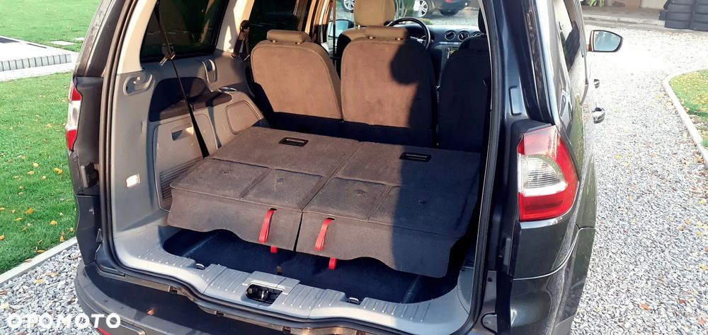 Ford Galaxy 2.0 Concept - 23