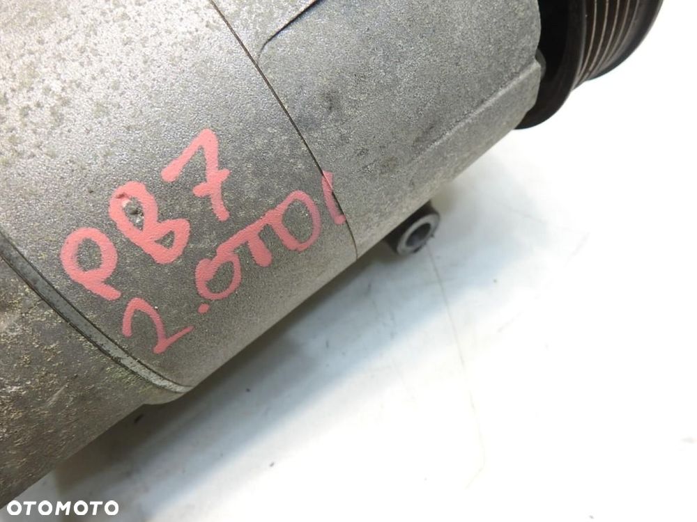 SPRĘŻARKA KLIMATYZACJI VW PASSAT B7 2.0 TDI 5K0820803H 6CVC - 2