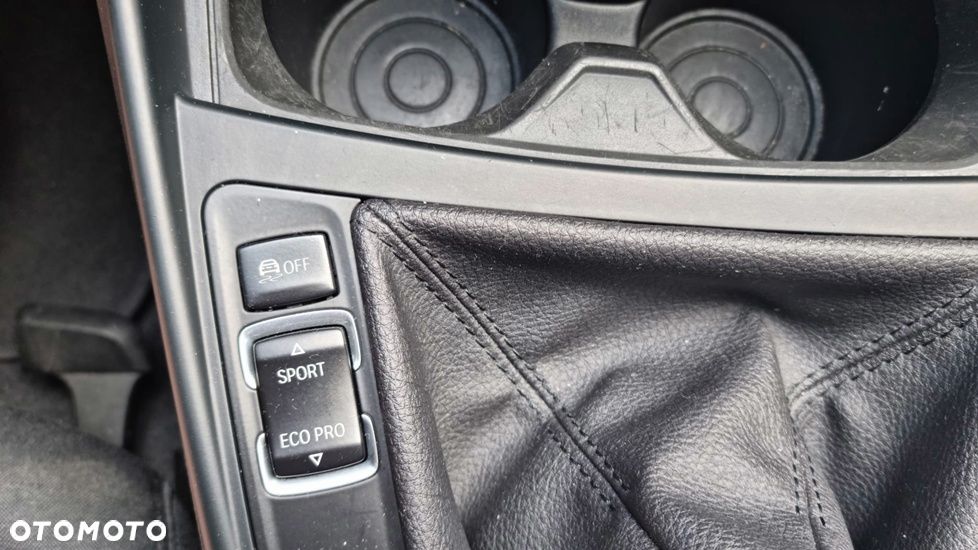 BMW Seria 1 118i Sport Line - 18