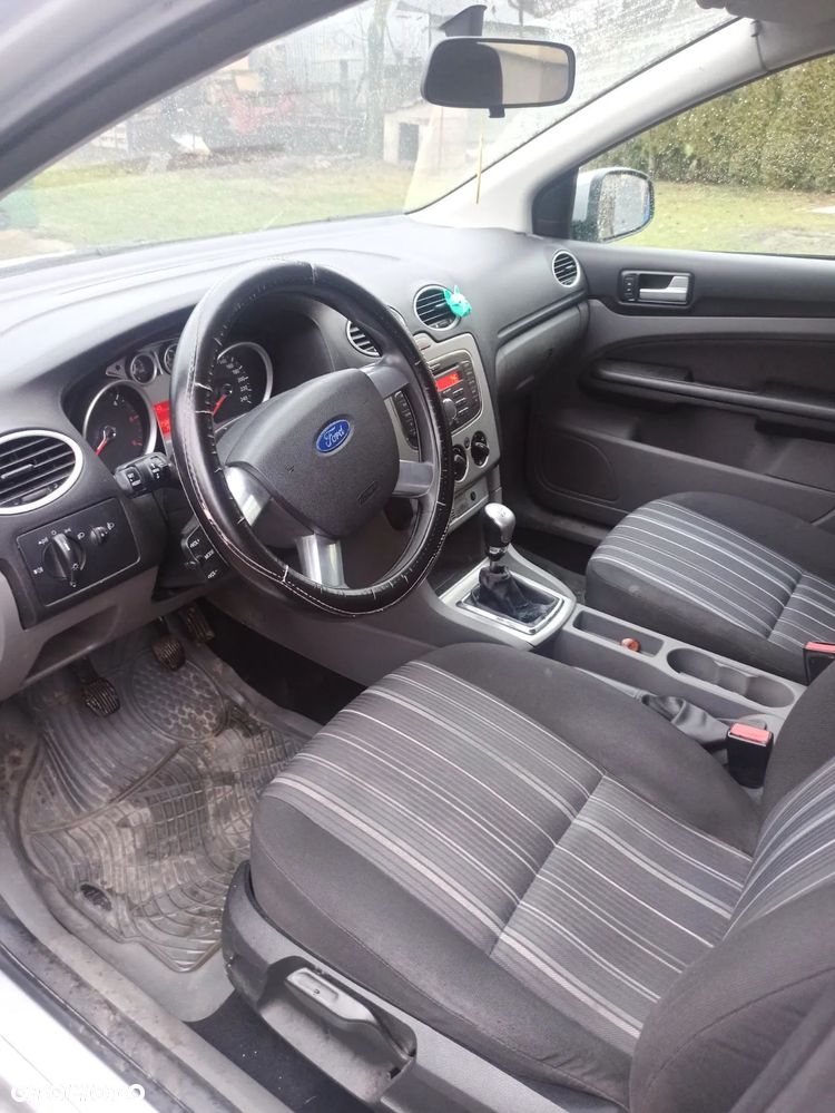 Ford Focus SW 1.8 TDCi Ambiente - 9