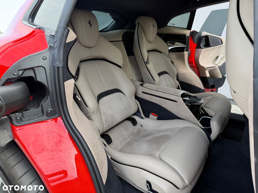 Ferrari Purosangue - 15