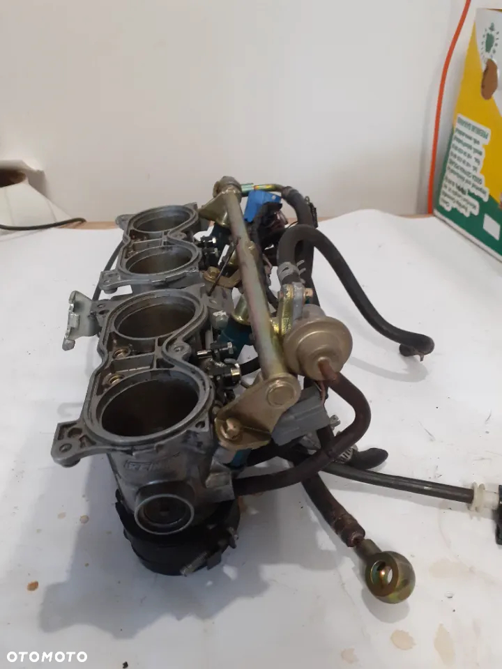$ Wtrysk przepustnica Honda cbr 929 sc44 - 6