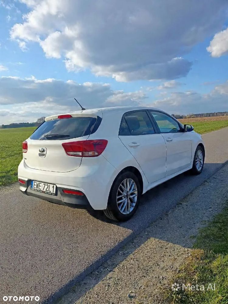 Kia Rio 1.4 L - 3