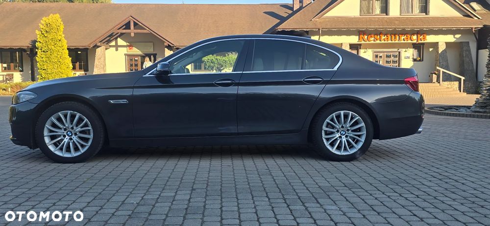 BMW Seria 5 520d xDrive Sport - 12