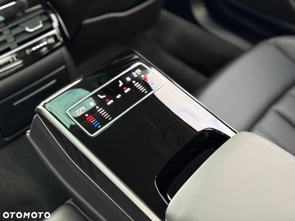 Audi A8 - 17