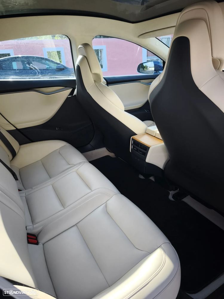 Tesla Model S 75 - 20