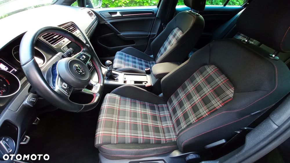 Volkswagen Golf GTI BlueMotion Technology - 13