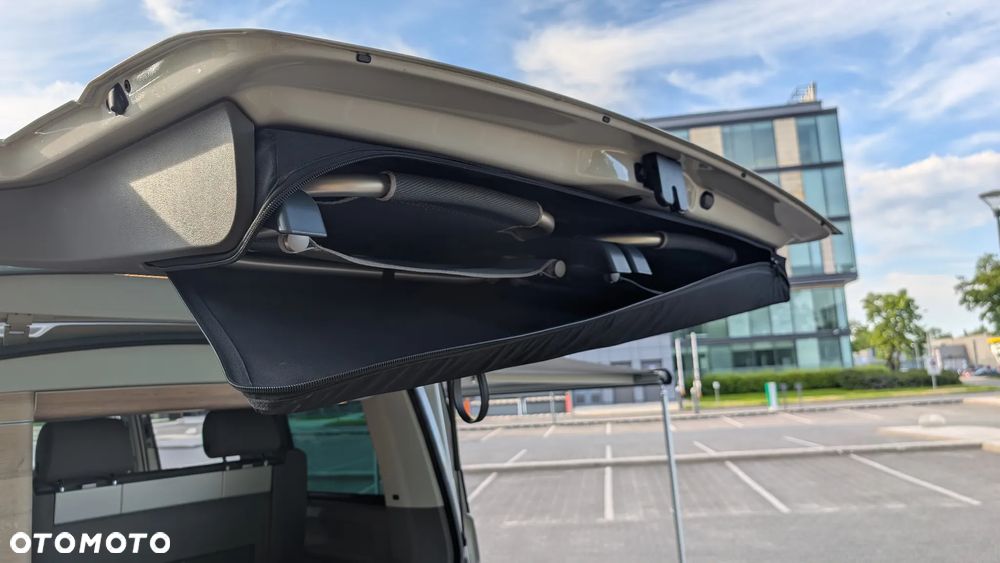 Volkswagen California - 32