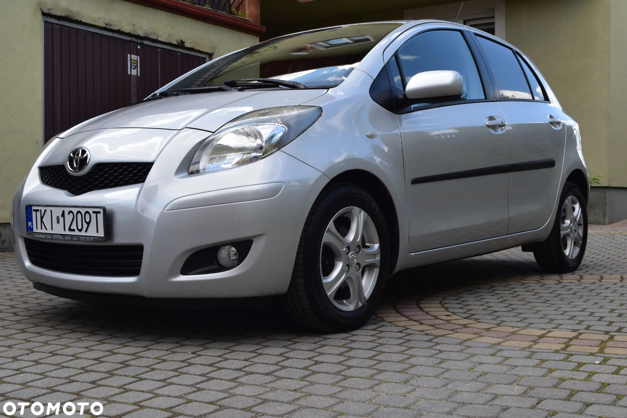 Toyota Yaris - 17