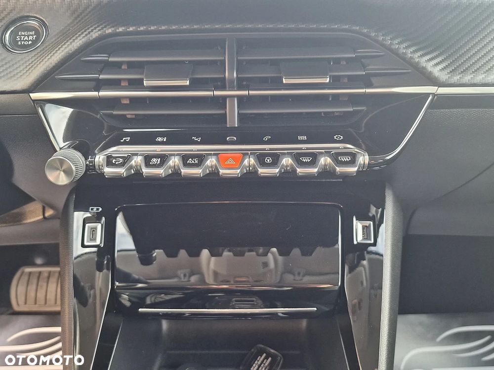 Peugeot 208 PureTech 100 EAT8 Active - 20